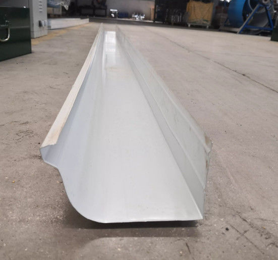 機械長い耐用年数を形作るKのタイプ雨どいロールに金属をかぶせて下さい