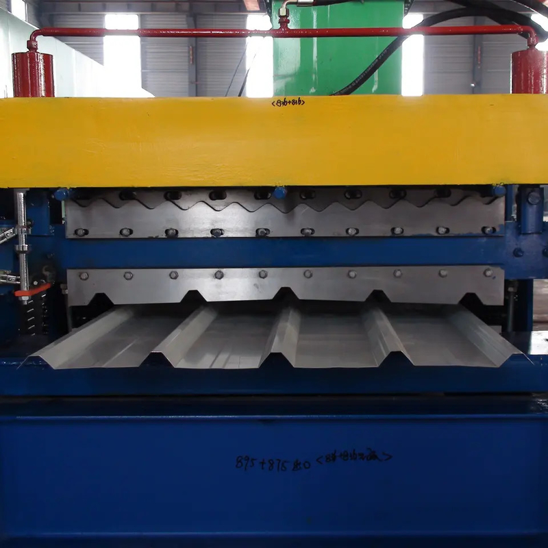 機械を形作るISO 4kwの二重層ロールは屋根ふき及び5本の肋骨の屋根ふきを波形を付けた