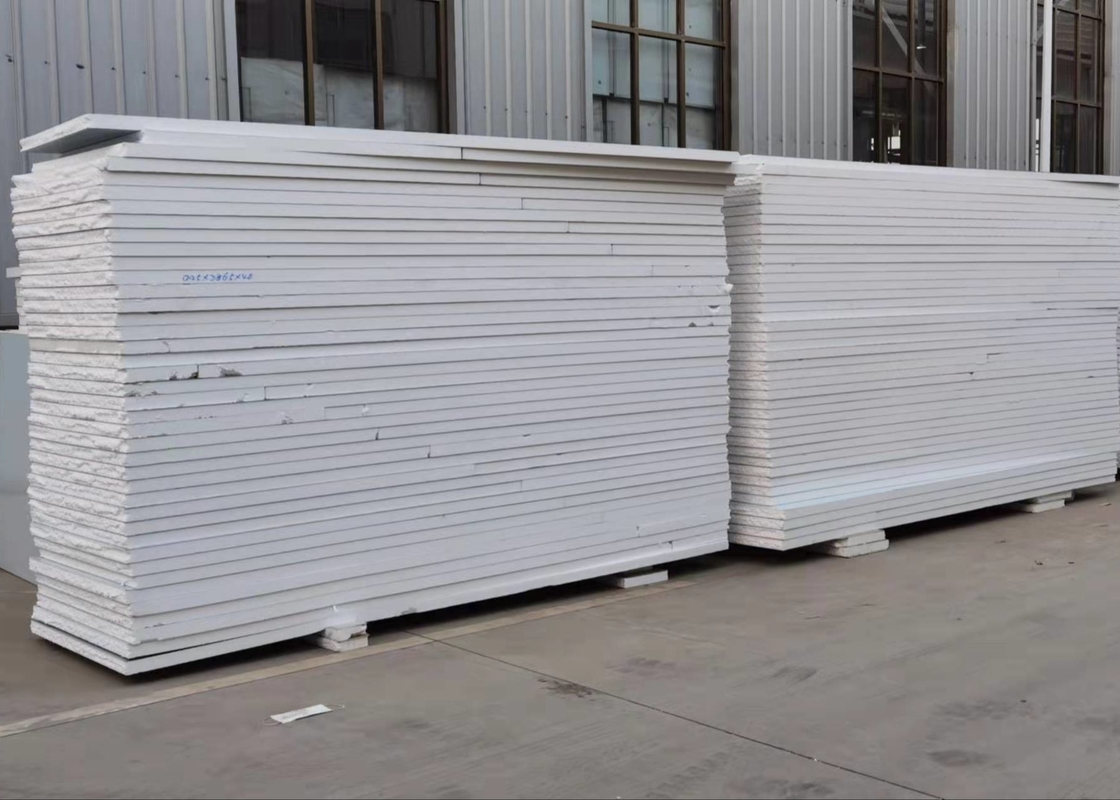 32kw メインモーターパワー EPSサンドウィッチパネル形成機 3-6m/Min 速度