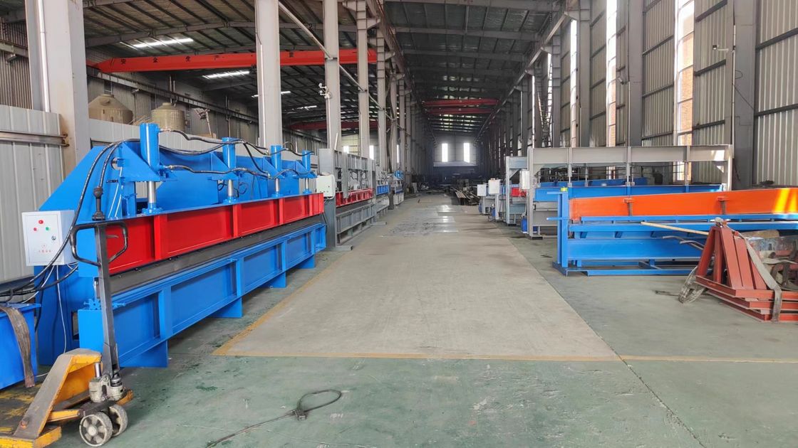 380V/50HZ ボタンフットスイッチ制御水力プレスマシン 3000mm 1.5mm