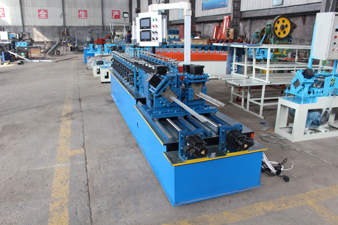 2インワンキールスタッドとトラック C U ドライウォールロール形成機械 屋根壁パネル