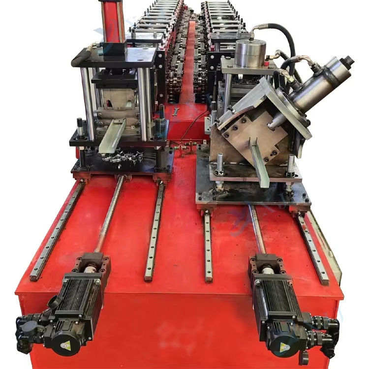 軽量鋼材のフレームリングマシン 製造工場や建材ショップのためのストッドとトラスプロフィールロール形成