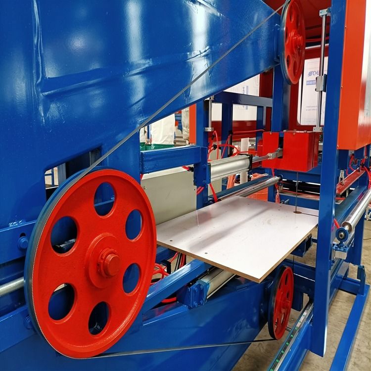 工場 終身サービス!ポリスタリン 泡状シート製造機械/冷室サンドイッチ EPS パネル生産ライン ロール 形成機械価格