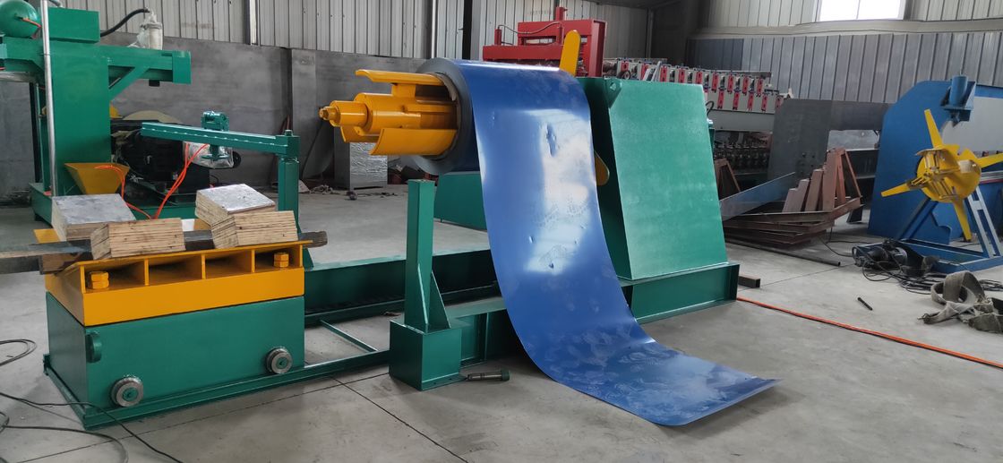 380v 50hz 高速鋼コイルスライター 液体アンコイラーと再コイラーを持つ生産ライン切断マシン