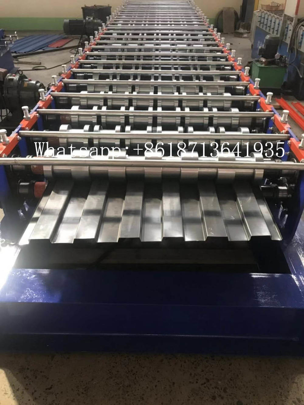 効率的な生産のためのPLC制御2.5T波紋屋根シートロール形成機械