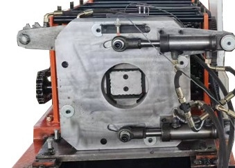機械をフル オートマチックにする管の溝のDownspoutの下