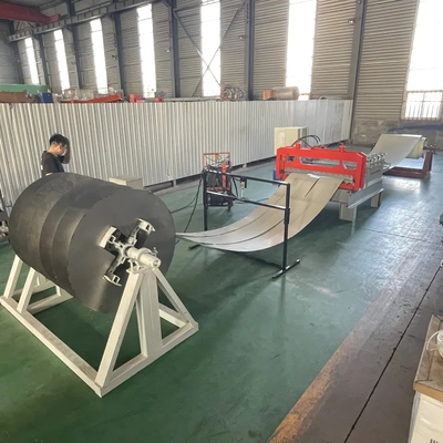 自動8 - 15m/Min鋼鉄コイルは長さライン15kw PLC制御に切れた
