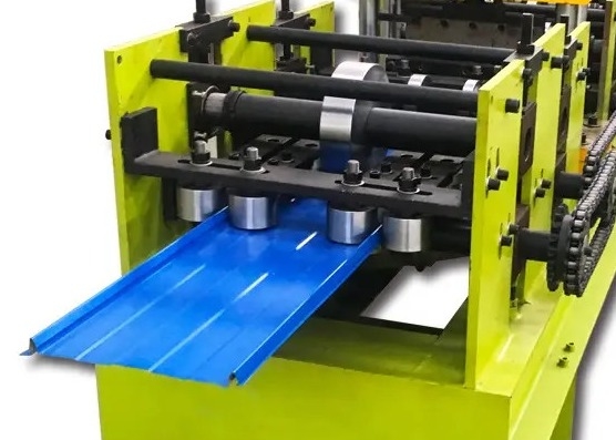 機械3kwを形作る継ぎ目のSelflock永続的なロールを形作る金属の下見張りの圧延