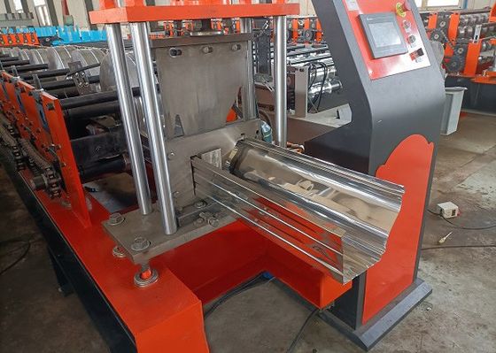 高速自動雨どい縦樋ロール成形機 PCL 制御