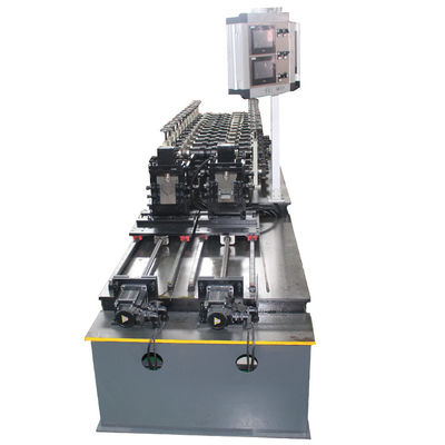 軽いキールのスタッドおよび機械二重頭部を形作るトラック ロール