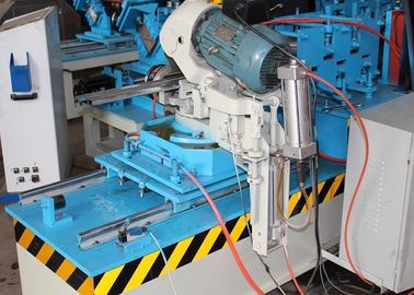 商業ローラー シャッター ドア機械12場所の金属の屋根のパネル機械