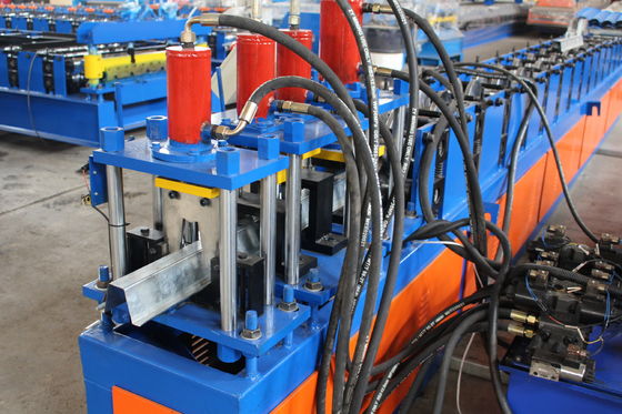 機械オメガのプロフィールのスタッドの作成を形作るPpgiの喧騒の柵ロール