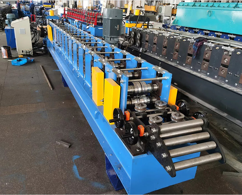 機械高速完全な自動25m/Minを形作るチェーン ドライブ圧延シャッター ドア ロール