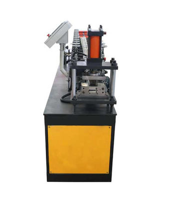 0.3mmの圧延シャッター スラットは転がり機械18m/Minを形作る